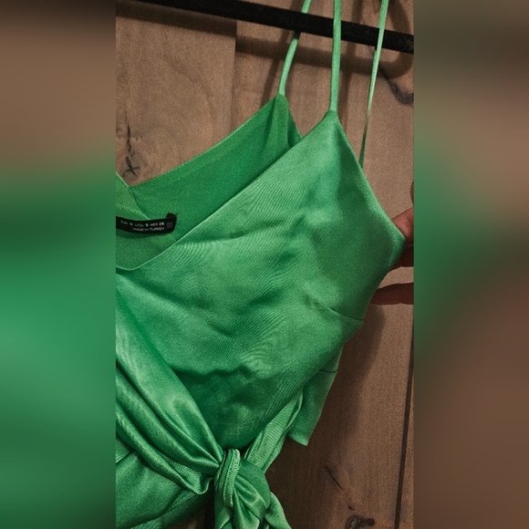 ZARA Intense Green Sstin Effect Asymmetric Wrap Front Tie Top. Size Small - Picture 8 of 14